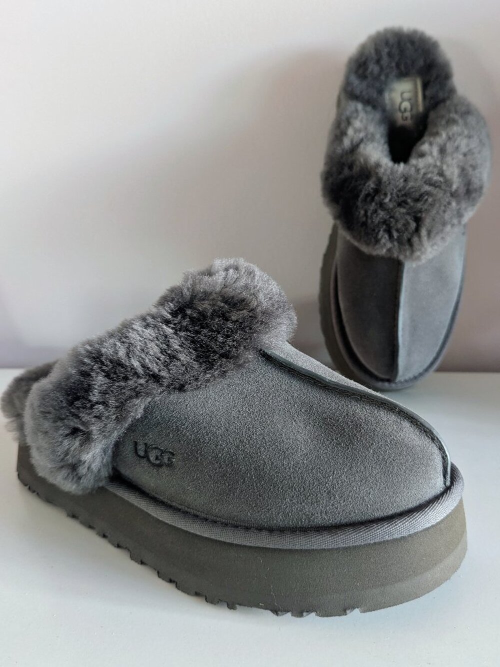 NWOT UGG Disquette Platform Slipper Charcoal Grey - Size 6